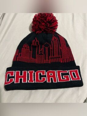 Chicago Pom Pom Beanie Hat - Black & Red